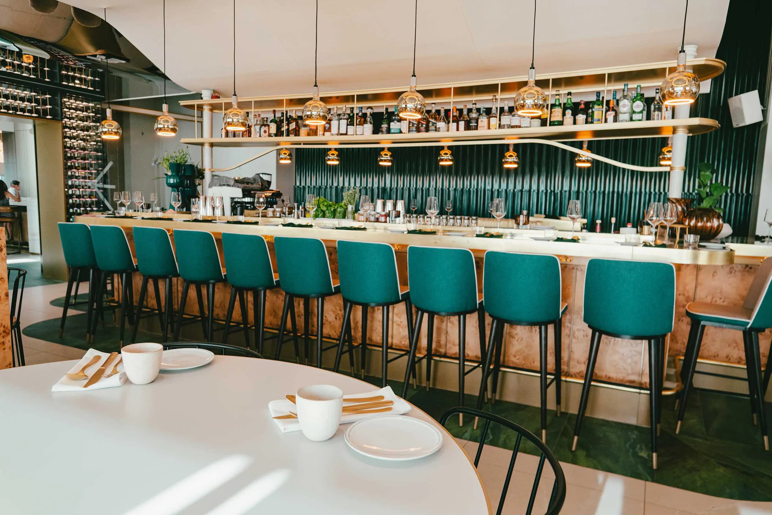 Manara: Kosher fish restaurant with potential